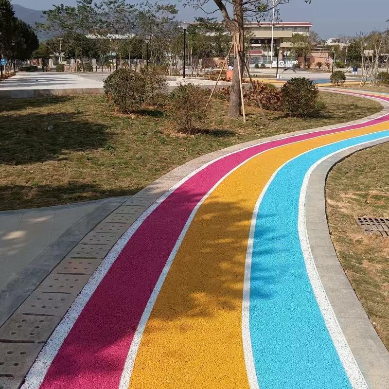 四川公园彩色透水混凝土