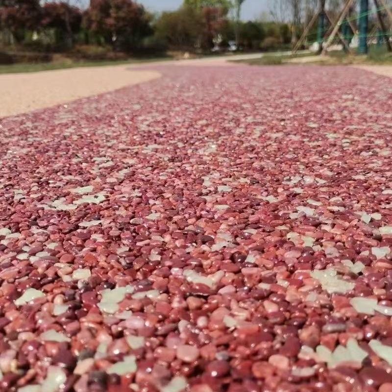 胶粘石透水混凝土路面