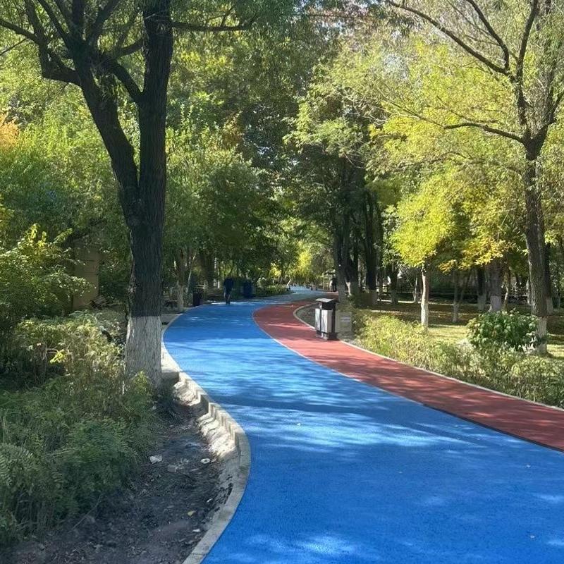 江苏盐城公园彩色透水路面