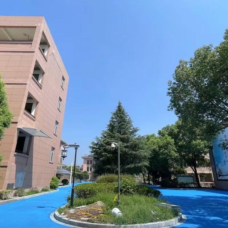 天津市彩色透水沥青路面施工每平方米的成本是多少？